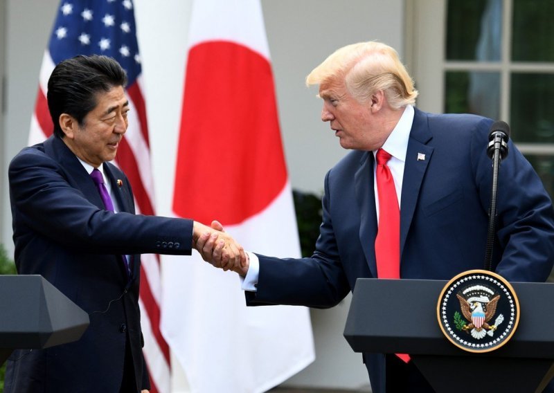 Trump je od japanskog premijera zahtijevao da ga nominira za Nobelovu nagradu za mir