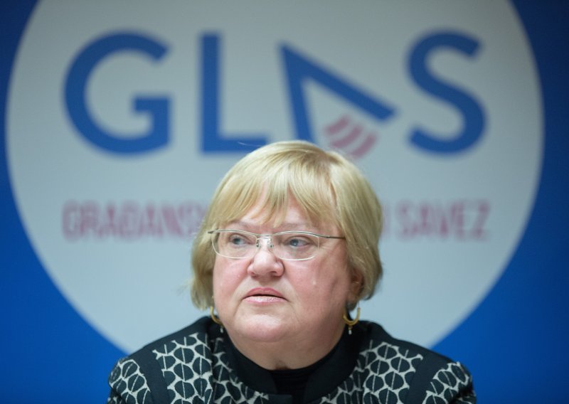 GLAS i Demokrati: Ženama treba osigurati pravo na izbor