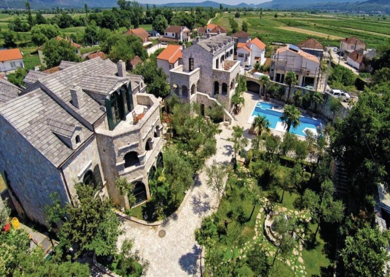 Deset vila i kuća za odmor Dalmatinske zagore koje će vas ostaviti bez daha