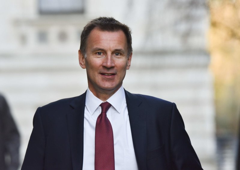 Hunt: London treba novi sporazum o Brexitu i novi tim za pregovore