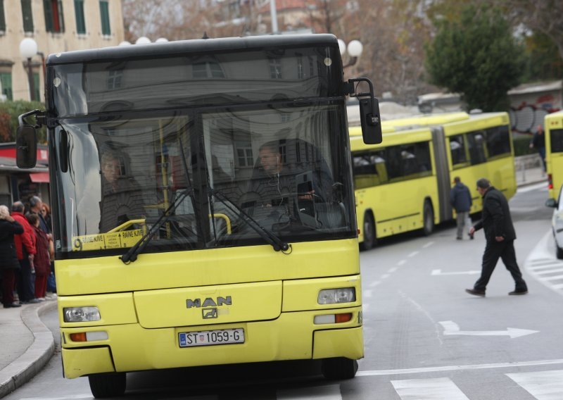 Lani prevezeno jedan posto manje putnika nego 2017. i tri posto više robe