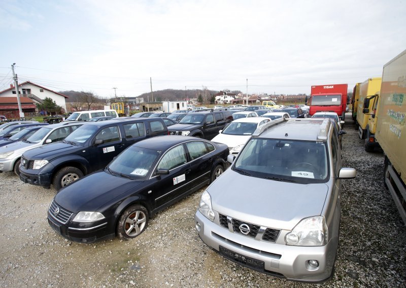 Treba vam auto? Na dražbi 139 državnih vozila, početna cijena od 300 kuna