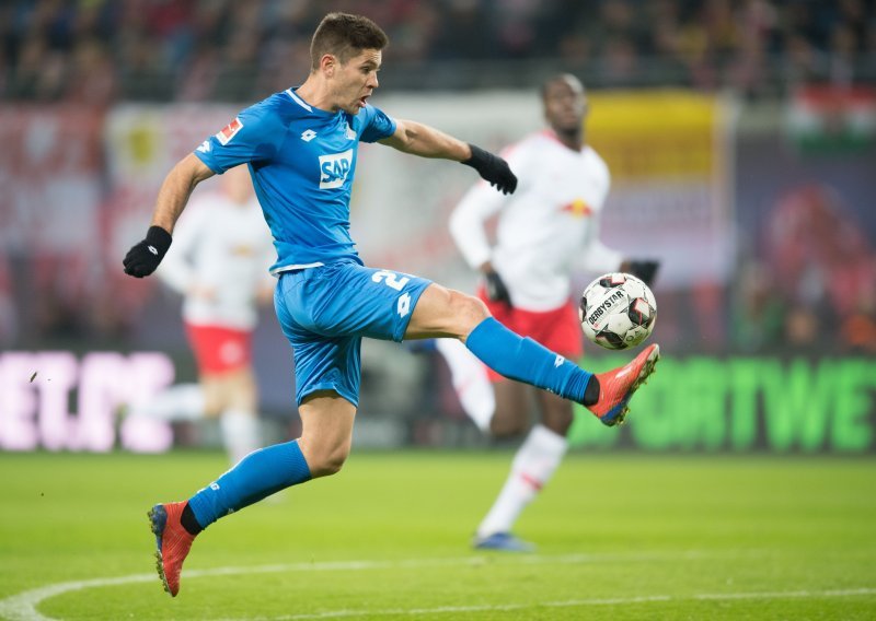Kramarićevim golom Hoffenheim imao vodstvo do 89. minute, ali kući nose samo bod