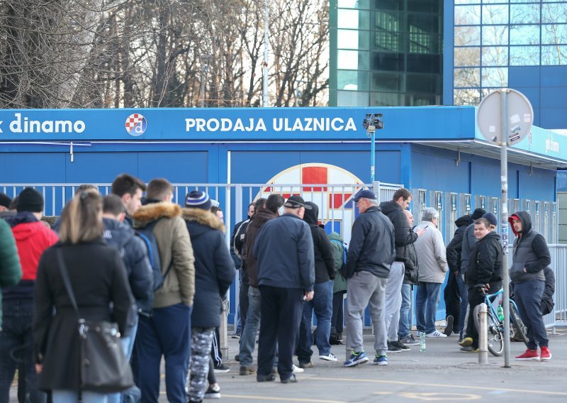 Svi žele na povijesnu utakmicu Dinama protiv Benfice; od jutra redovi navijača za ulaznice