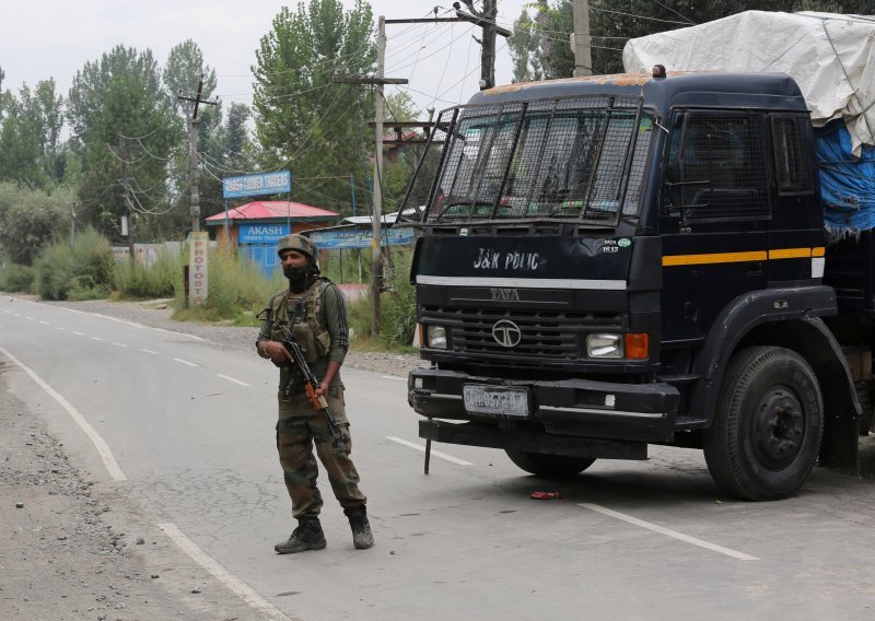 Indija se sprema za rat, gradi 14.000 bunkera uz granicu s Pakistanom