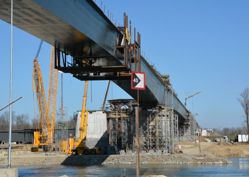Most Svilaj planira se pustiti u promet na jesen