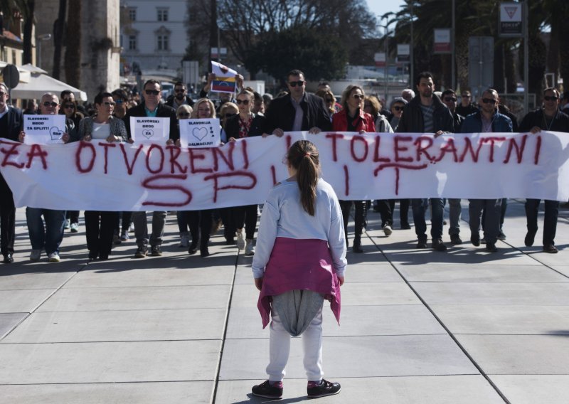 SDP na Rivi organizirao šetnju za otvoren i tolerantan Split
