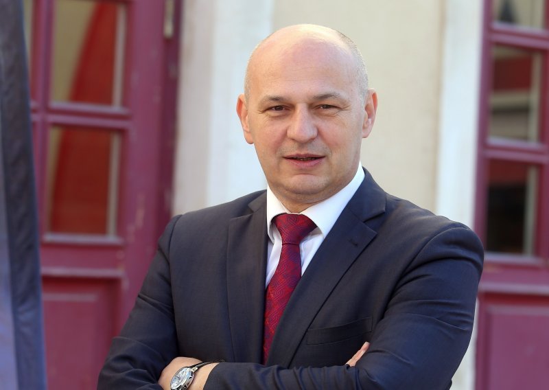 Kolakušić podnio ostavku na dužnost suca Trgovačkoga suda