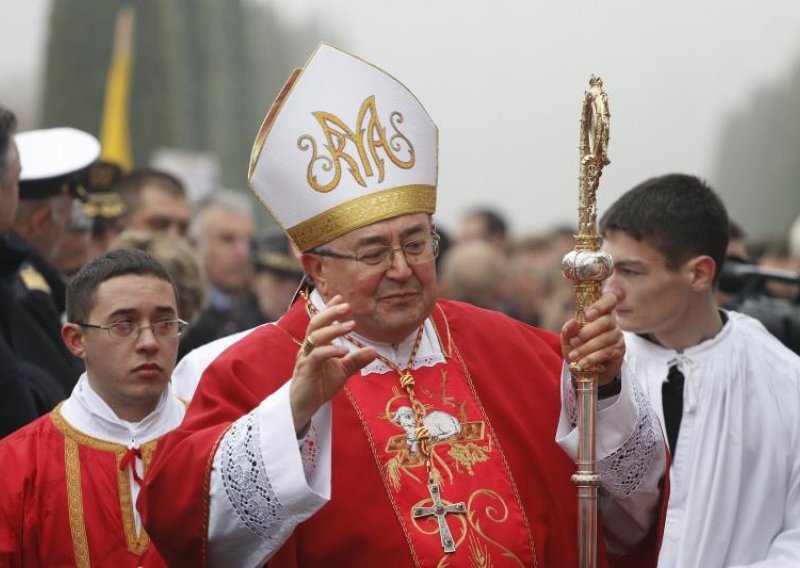 Kardinal Puljić pojasnio motive svoje izjave o štracama