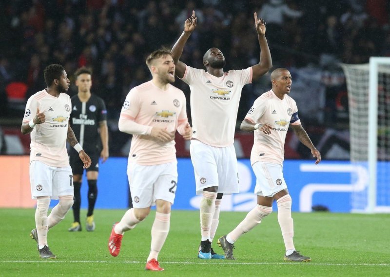 Senzacija u Parizu; otpisani Manchester United s 'drugom momčadi' penalom u posljednjoj minuti izbacio PSG