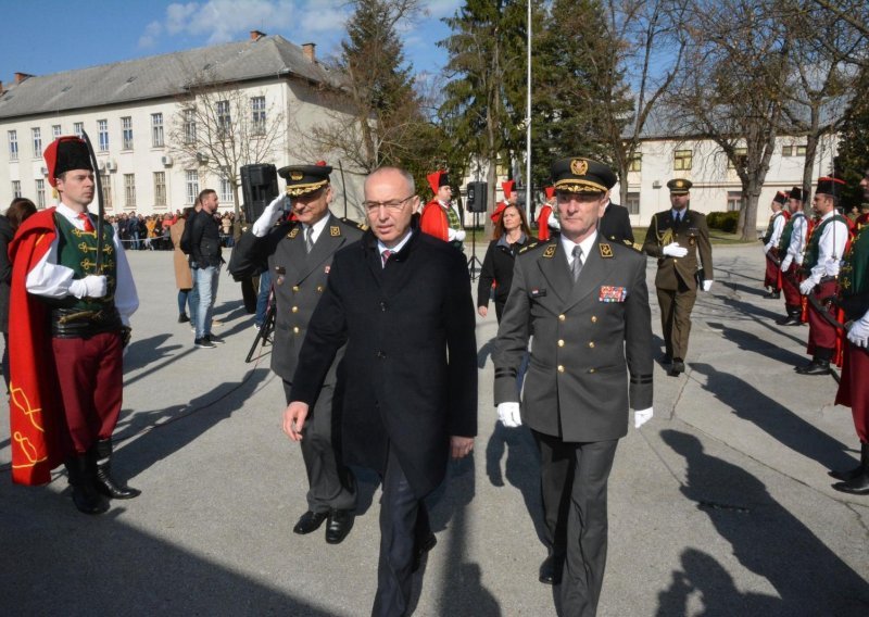 MORH raspisao natječaj za prijam 15 doktora medicine