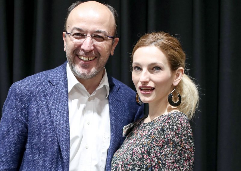 Gledatelji presudili: 'Zvijezde pjevaju' napustili su Krešimir Macan i Antonia Šerić