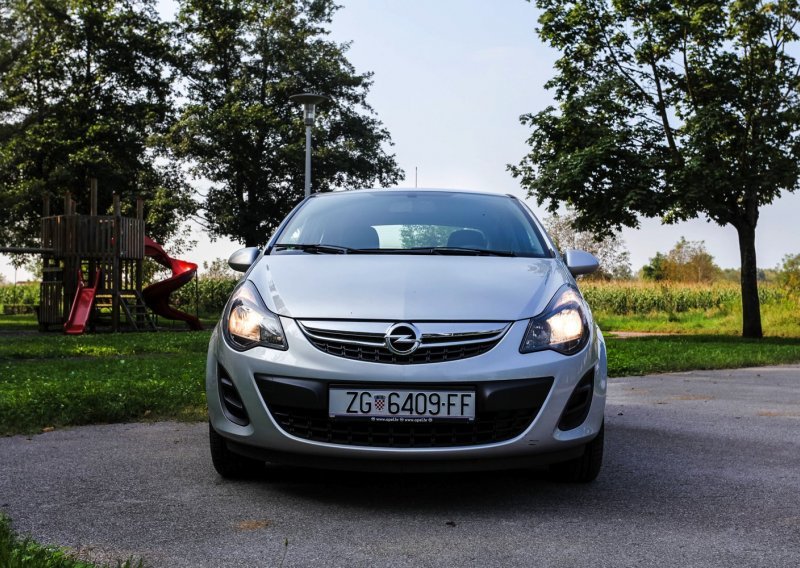 Opel Corsa 1.2 LPG - troši kao upaljač