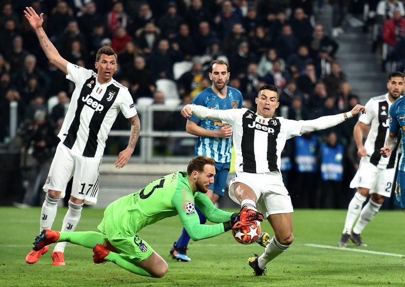 Cristiano Ronaldo hat-trickom odveo Juventus u četvrtfinale Lige prvaka; Atletico je u Torinu bio nemoćan i bezopasan
