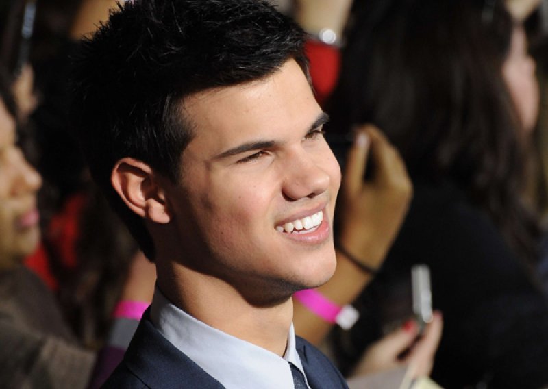 Taylor Lautner među najseksi samcima