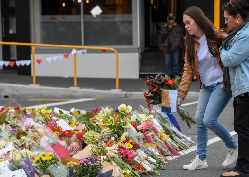 Novi Zeland nakon masakra zabranjuje poluatomatske i jurišne puške