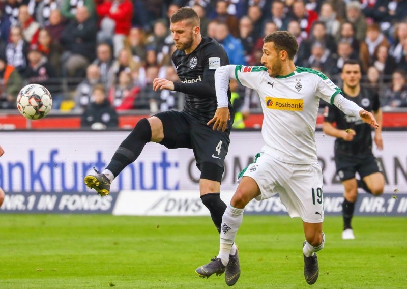 Ante Rebić zaigrao za Eintracht; VAR mu poništio gol u samoj završnici utakmice