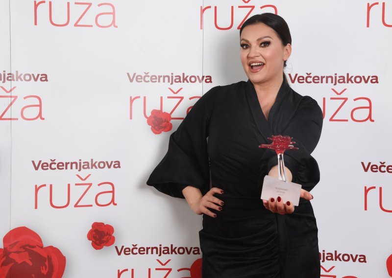 Prošla su vremena euforije: Nina Badrić emotivnom porukom zahvalila obožavateljima