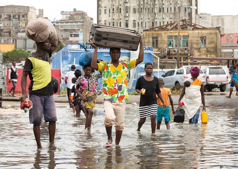 Broj mrtvih nakon ciklona u Mozambiku porastao na više od 400