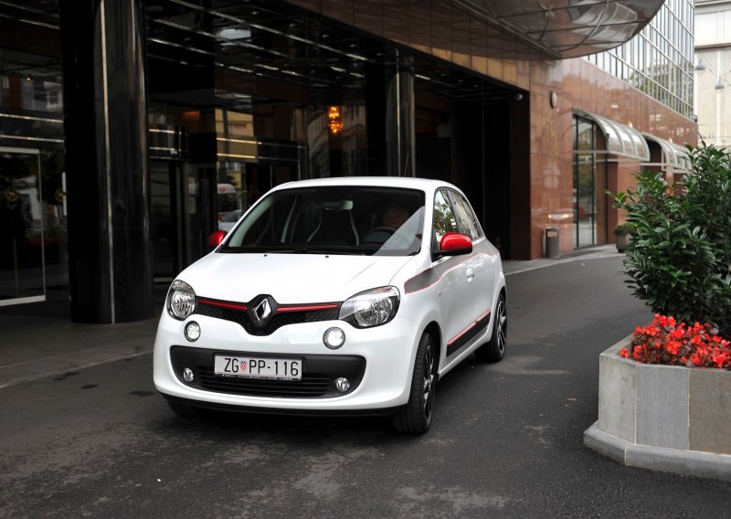Renaultova tvornica u Sloveniji zaposlila 1000 ljudi
