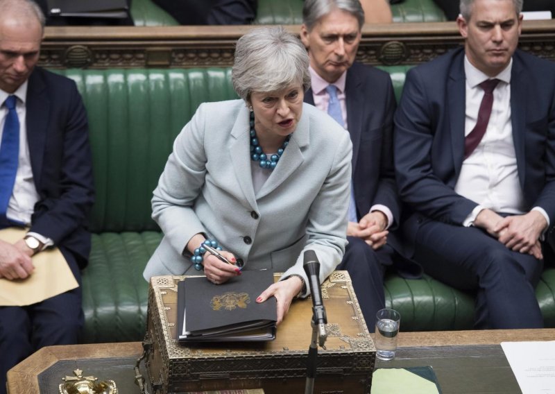The Times: Theresa May podnosi ostavku u petak