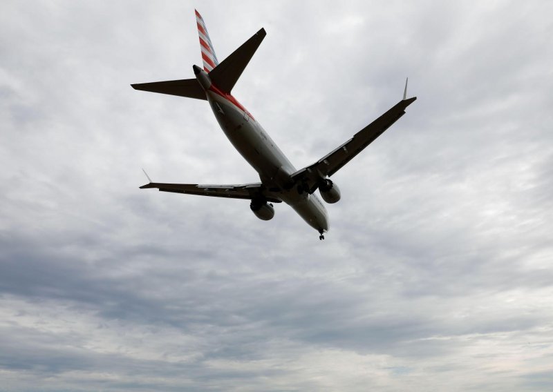 Zbog problema s motorom, Boeing 737 MAX morao prisilno sletjeti na Floridi