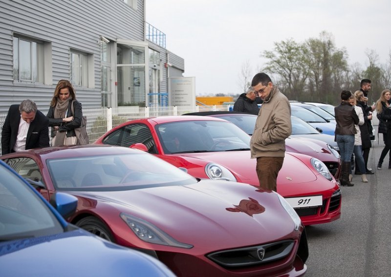 Većinu novih auta u Hrvatskoj i dalje kupuju pravne osobe