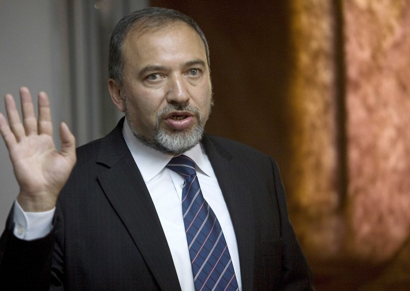 Lieberman: Izrael ne planira bombardirati Iran
