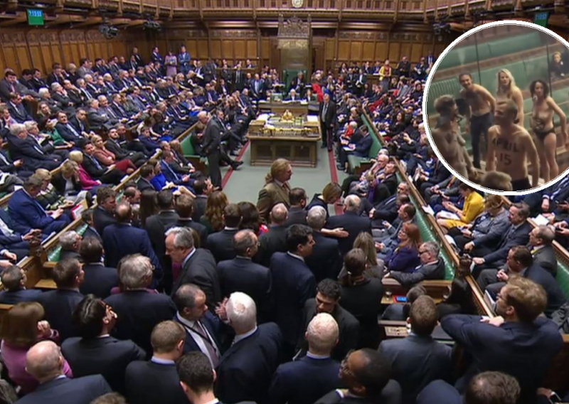 Aktivisti se skinuli goli u britanskom parlamentu i pokazali stražnjice zastupnicima