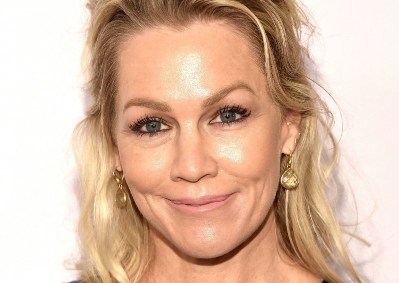 Previše botoksa ili samo dobra šminka: Kelly iz 'Beverly Hillsa' neprepoznatljiva na novoj fotografiji