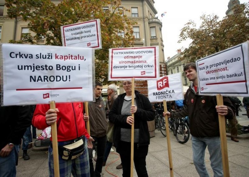 Stotinjak građana tražilo raskid Vatikanskih ugovora