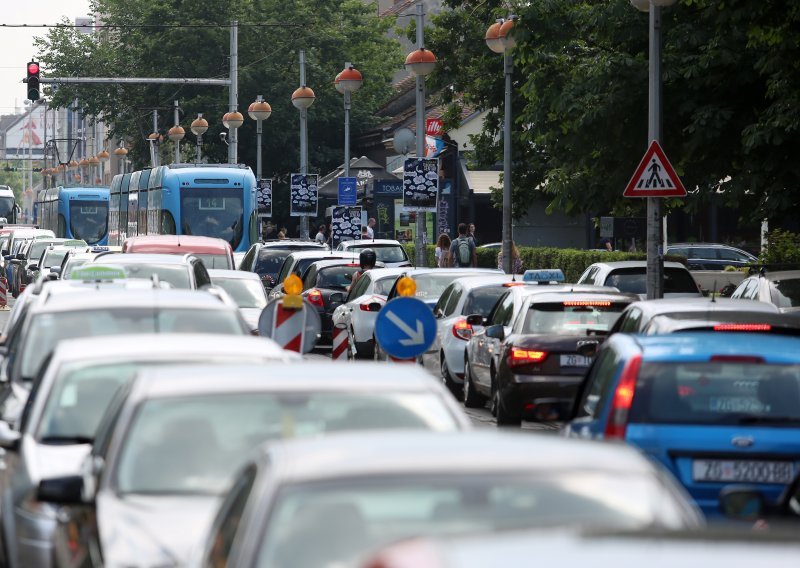 HAK poziva na strpljenje zbog nove prometne regulacije u Zagrebu, pogledajte kartu preporučenih obilazaka