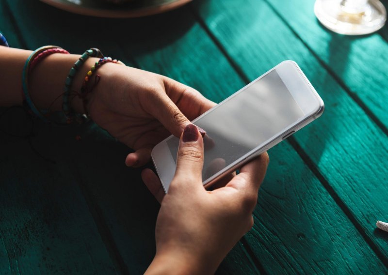 Evo kako ćete zaključati iPhone, izbliza i na daljinu