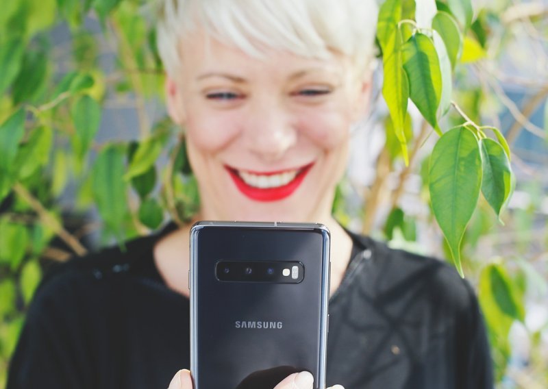Propustili smo kroz šake Samsung Galaxy S10 i oduševljeni smo. Ovo je šest razloga zašto ga i vi morate imati