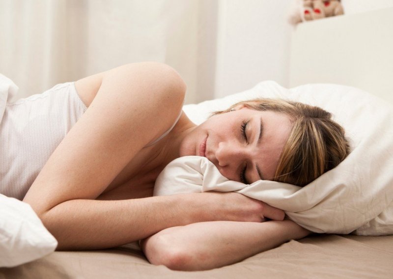Evo kako manjak sna utječe na stanje vaše kože