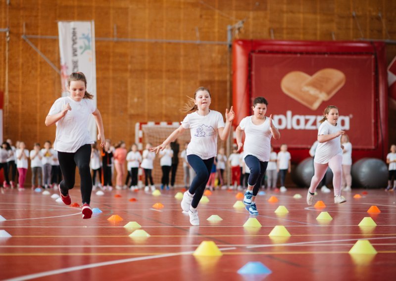 Velika Turneja radosti Sportskih igara mladih u Rugvici; mali sportaši odmjerili su snage u graničaru i trčanju na 60 metara