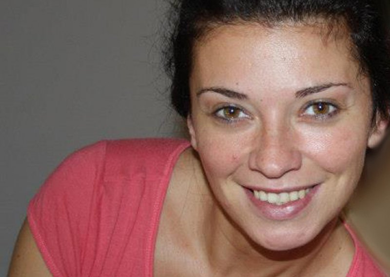 Ovako Aleksandra Grdić izgleda bez trunke šminke