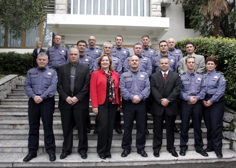 Imenovani načelnici 15 policijskih postaja