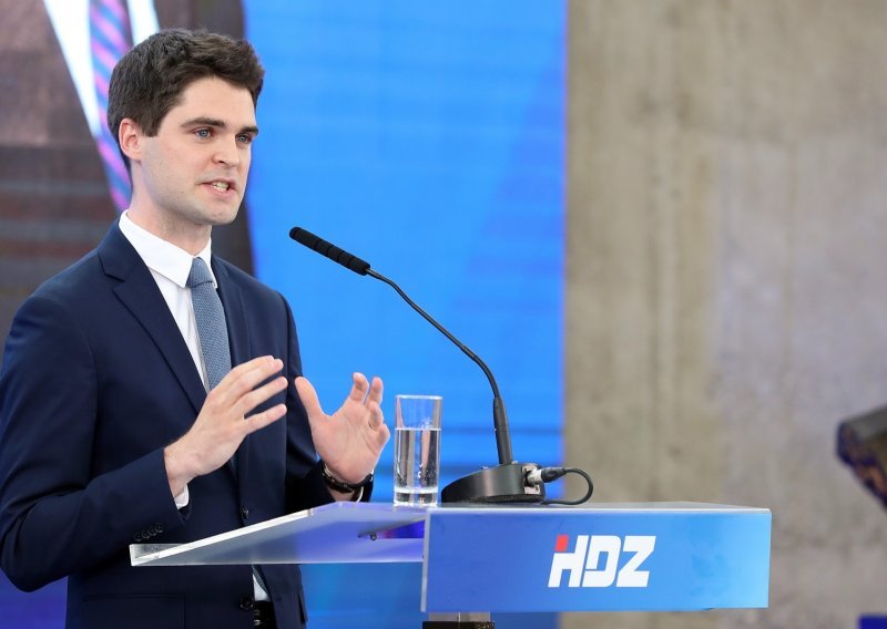 Ressler smatra da će Merkel dolaskom u Hrvatsku pomoći HDZ-ovoj kampanji