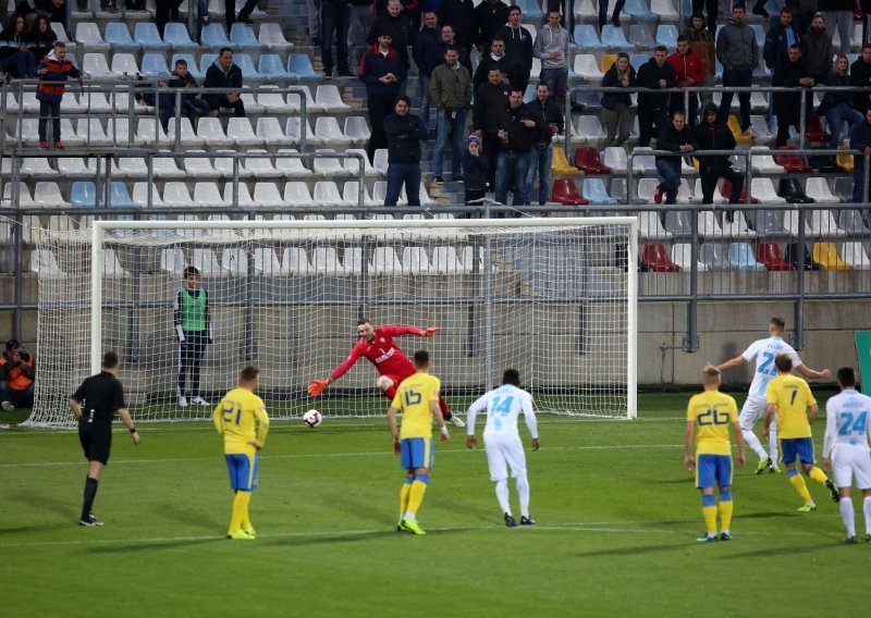 [VIDEO] Sedam golova, dva penala i crveni karton; Rijeka razbila Inter za odgodu Dinamove proslave naslova u ovom kolu