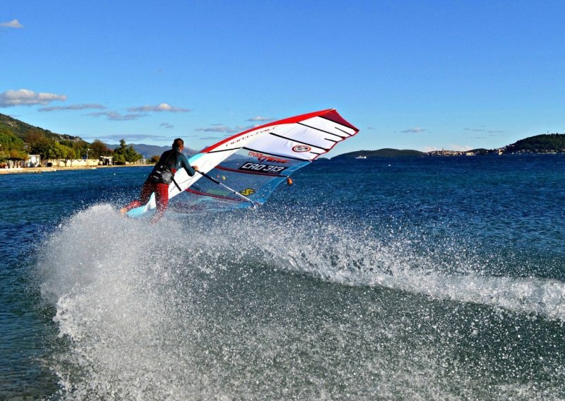 Najbolji windsurferi stigli na Pelješac; nikad jače natjecanje u jedrenju na dasci