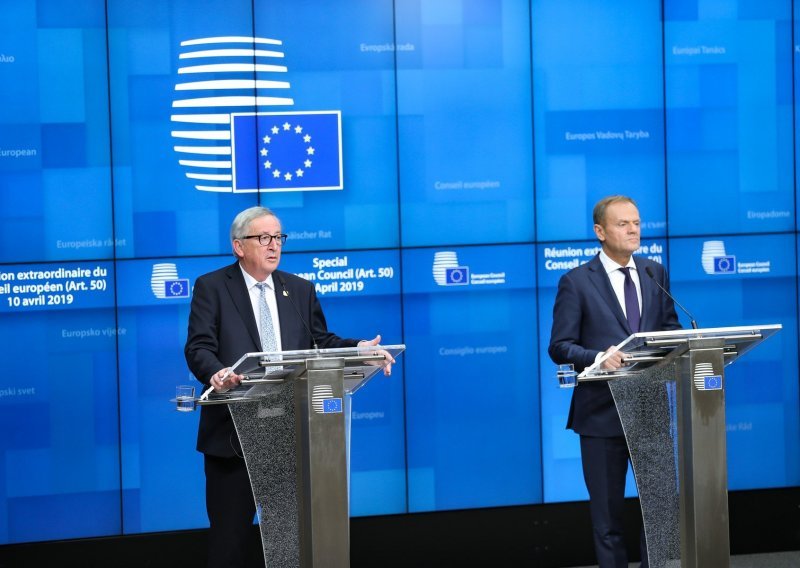 Tusk i Juncker očekuju Brexit u skladu sa zaključcima Europskog vijeća