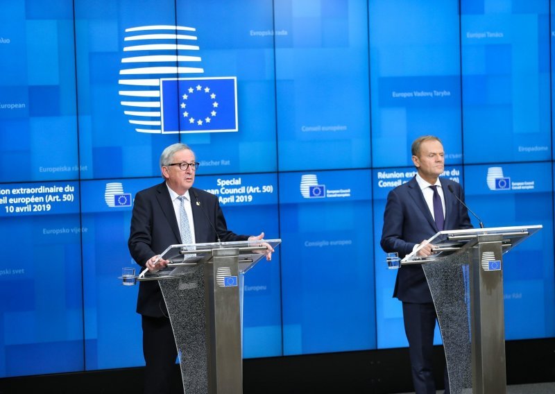 Dužnosnici EU-a u posjetu Kijevu, obećavaju pomoć za Donbas