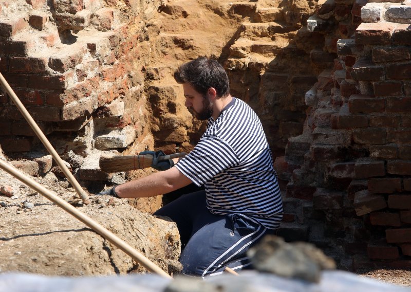 U Karlovcu arheolozi otkopali Riječki most iz 19. stoljeća