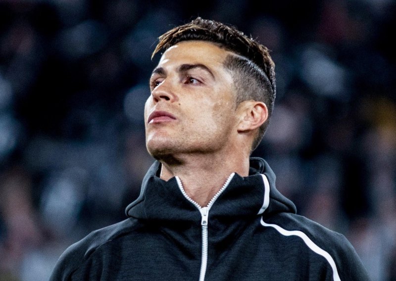 Mama otkrila što Ronaldo misli o porazu od Ajaxa: Njegove riječi snažno odjeknule Italijom...