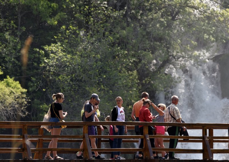 Prihodi od turizma mogu rasti i uz manje turista, ali uz promjenu strukture gostiju