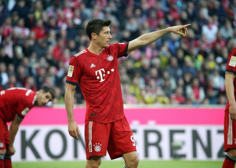 Kovačev Bayern iščupao pobjedu s igračem više, ali titulu još nema pravo slaviti