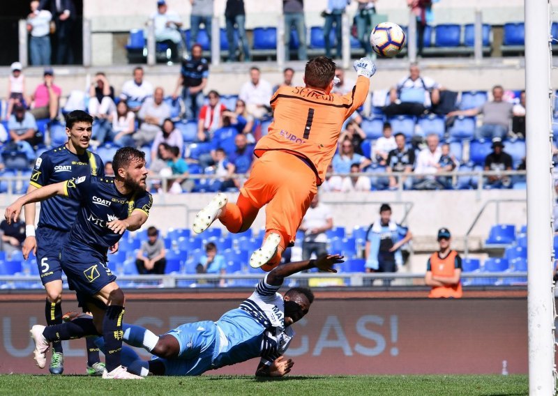 Šemper debitirao za otpisano Chievo i sudjelovao u najvećem iznenađenju kola Serie A