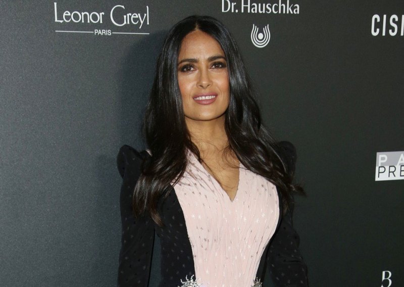 Salma Hayek svojim obožavateljima Uskrs čestitala iz Hrvatske