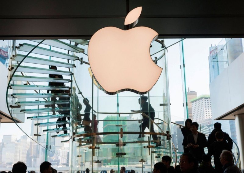 Apple i službeno obećao: Stiže upozorenje ako će novi softver usporiti vaš iPhone